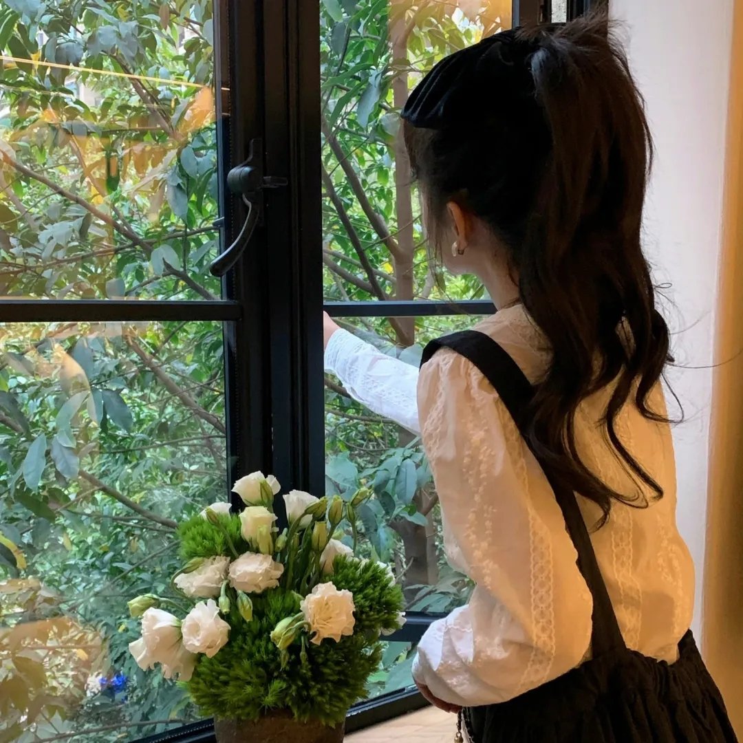 总裁夫人她不装了